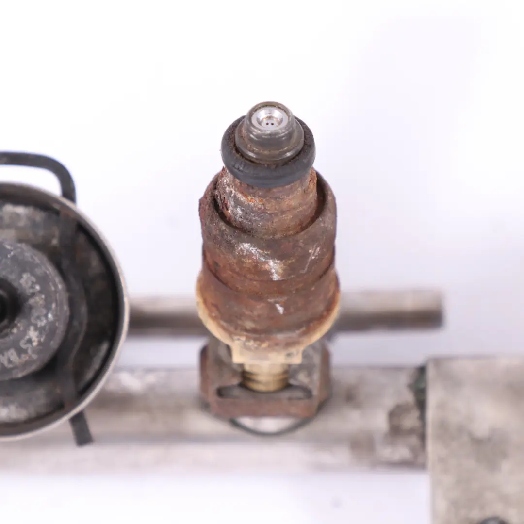 Rail Mini Cooper S R52 R53 Gasolina W11 Tubería combustible Inyector para Fuel con número de pieza 1521389 Fuel Rail Mini Cooper S R52 R53 Gasolina W11 Tubería combustible Inyector - SKU 1521389-3 - Número de pieza 1521389