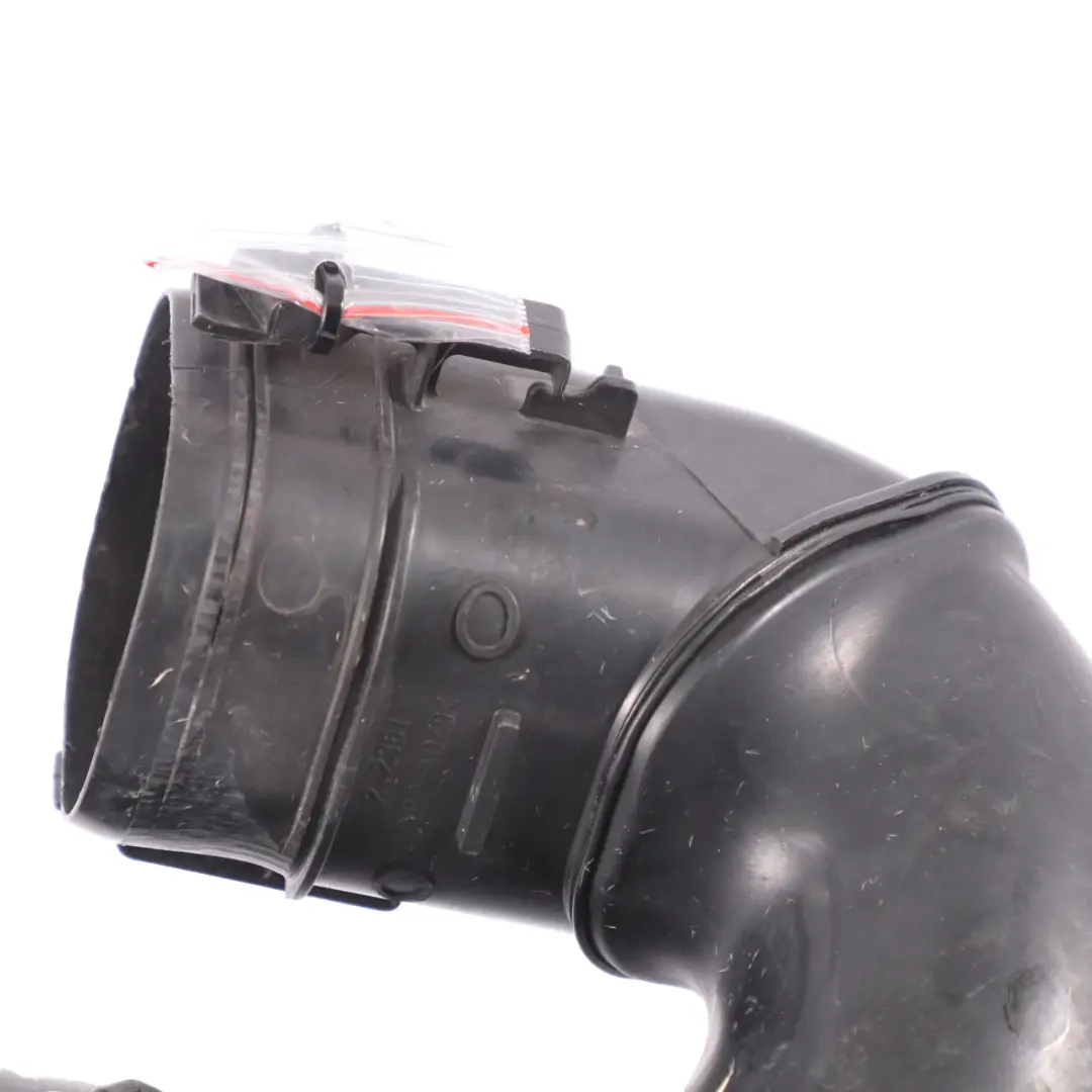 Filter Box Inlet Air Pipe to Renault Trafic III Vauxhall Vivaro B Air with Part number 165555514R Renault Trafic III Vauxhall Vivaro B Air Filter Box Inlet Air Pipe - SKU 165555514R - Part number 165555514R