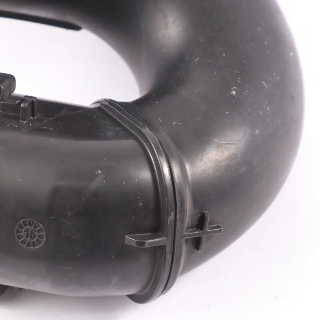 Luftfilterkasten Ansaugluftrohr für Renault Trafic III Vauxhall Vivaro B mit Teilenummer 165555514R Renault Trafic III Vauxhall Vivaro B Luftfilterkasten Ansaugluftrohr - SKU 165555514R - Teilenummer 165555514R