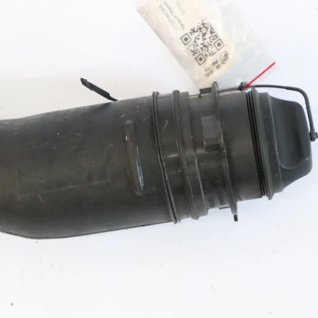 Tubo de combustible para Renault Trafic III Opel Vivaro B 1.6 Diesel con número de pieza 172214036R Renault Trafic III Opel Vivaro B 1.6 Diesel Tubo de combustible - SKU 172214036R - Número de pieza 172214036R