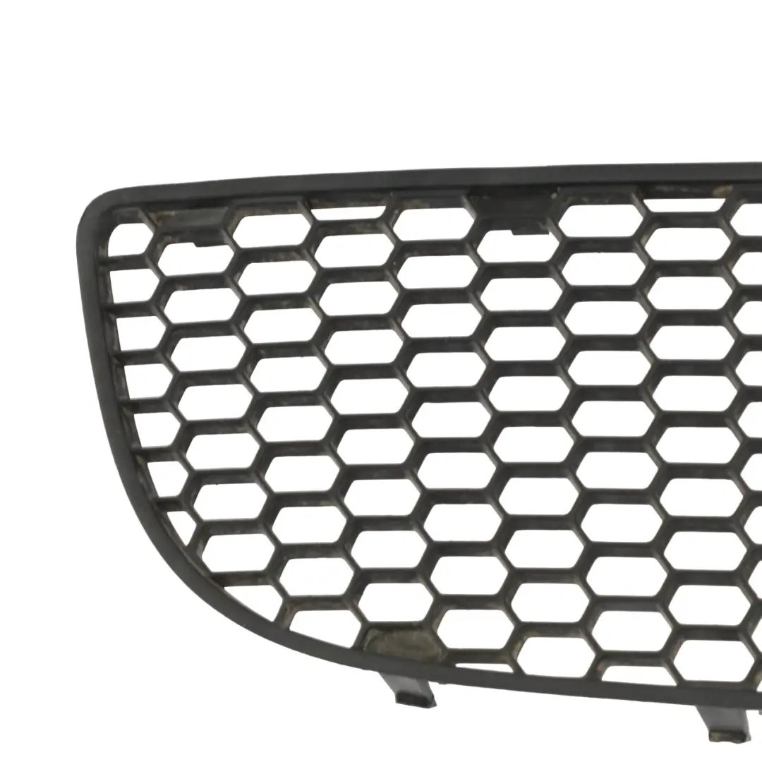 Pare-chocs Grille centrale inférieure nid d'abeille pour Volkswagen Beetle à propos du numéro de pièce 1C0807681H Volkswagen Beetle Pare-chocs Grille centrale inférieure nid d'abeille - SKU 1C0807681H - Numéro de pièce 1C0807681H