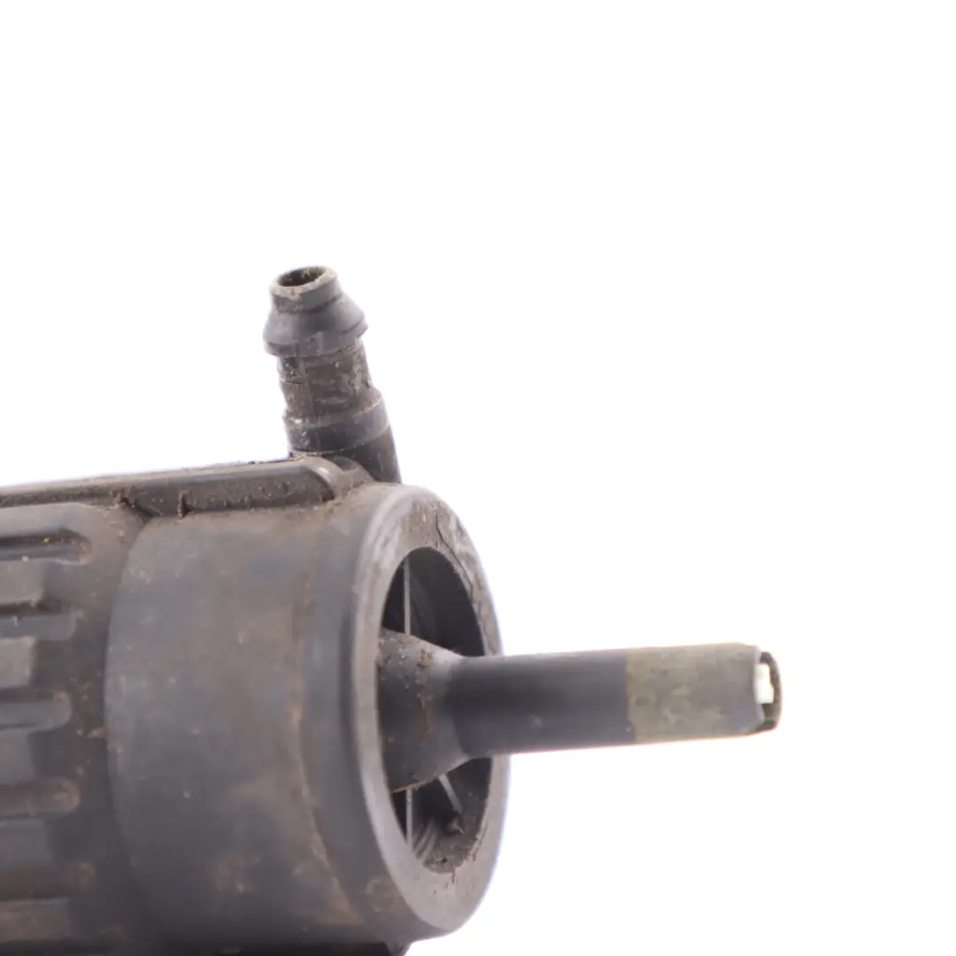 Scheibenwaschanlage Pumpe A0008605826 für VW Caddy Transporter Passat Audi A3 mit Teilenummer 1K5955651 VW Caddy Transporter Passat Audi A3 Scheibenwaschanlage Pumpe A0008605826 - SKU 1K5955651 - Teilenummer 1K5955651