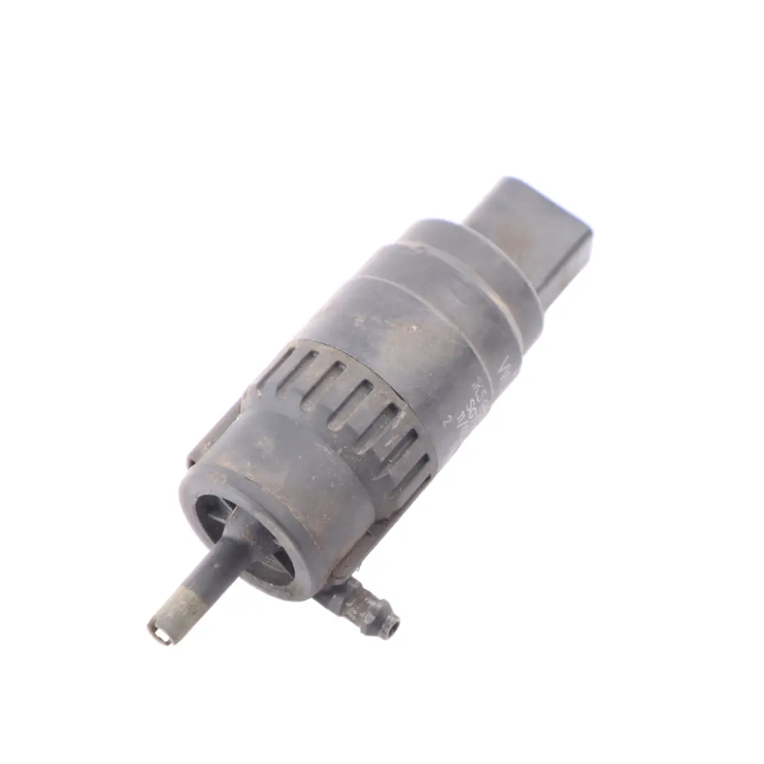 Scheibenwaschanlage Pumpe A0008605826 für VW Caddy Transporter Passat Audi A3 mit Teilenummer 1K5955651 VW Caddy Transporter Passat Audi A3 Scheibenwaschanlage Pumpe A0008605826 - SKU 1K5955651 - Teilenummer 1K5955651