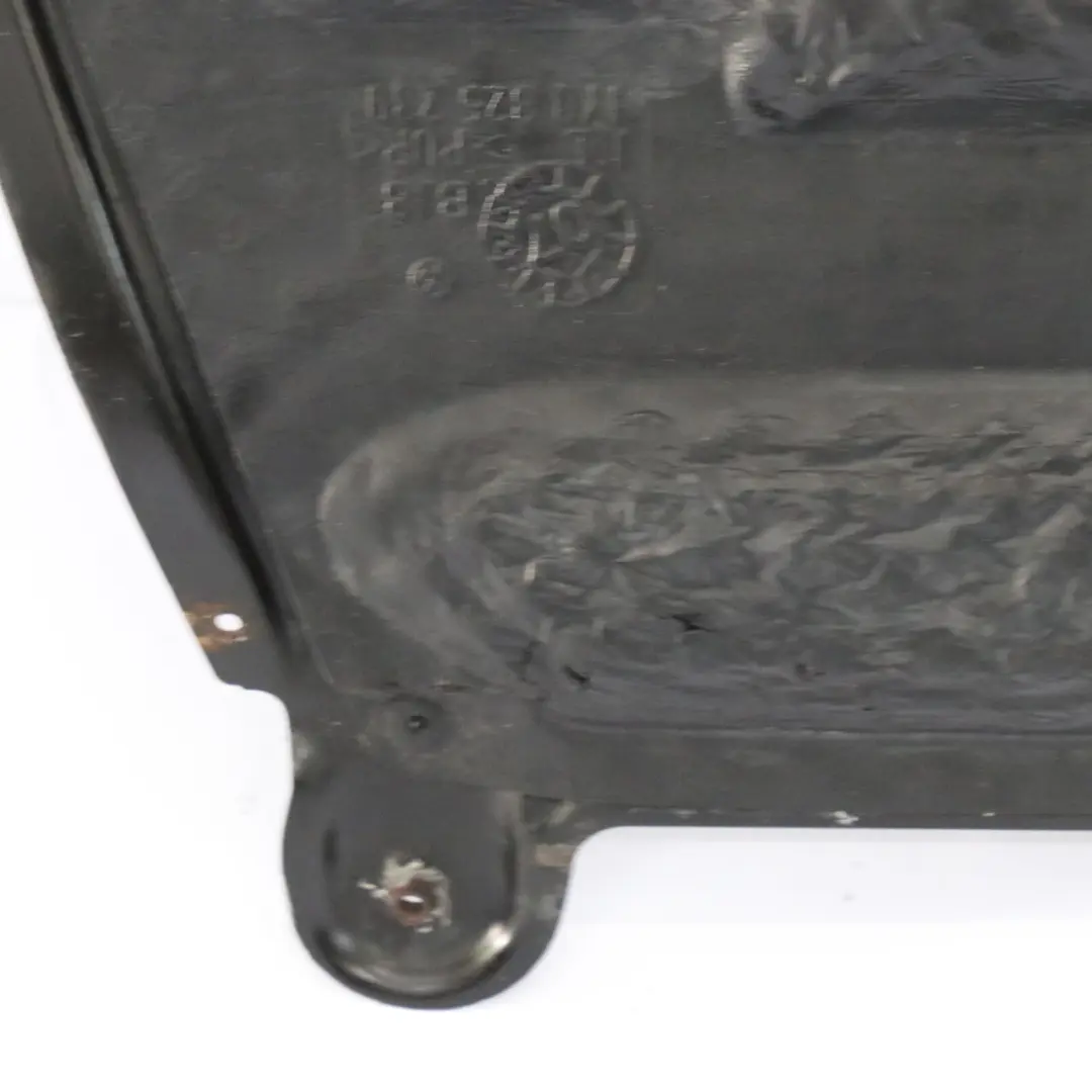 Panneau d'insonorisation soubassement moteur pour Volkswagen New Beetle à propos du numéro de pièce 1Y0825235 Volkswagen New Beetle Panneau d'insonorisation soubassement moteur - SKU 1Y0825235 - Numéro de pièce 1Y0825235