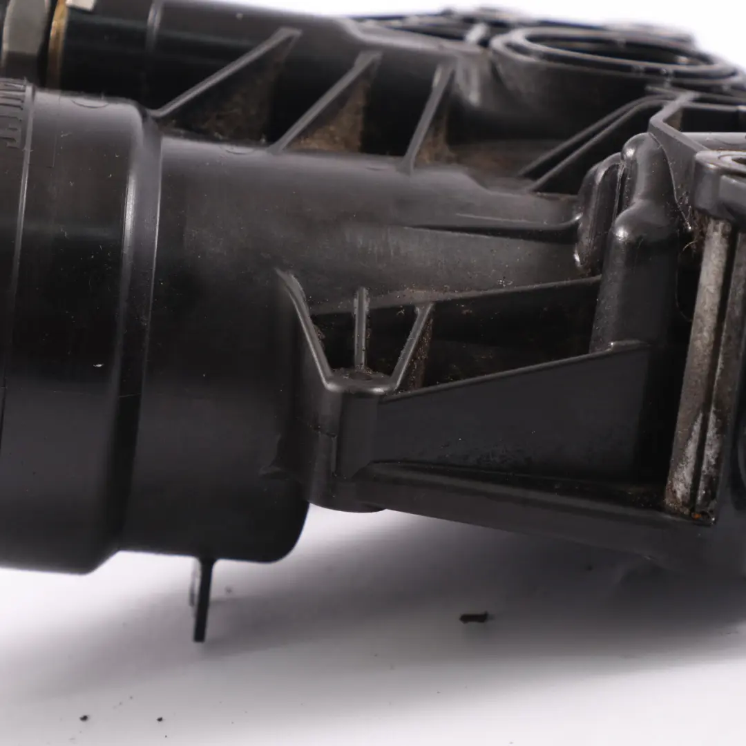 Carcasa del filtro de aceite Enfriador para Renault Megane con número de pieza 213058627R Renault Megane Carcasa del filtro de aceite Enfriador - SKU 213058627R - Número de pieza 213058627R