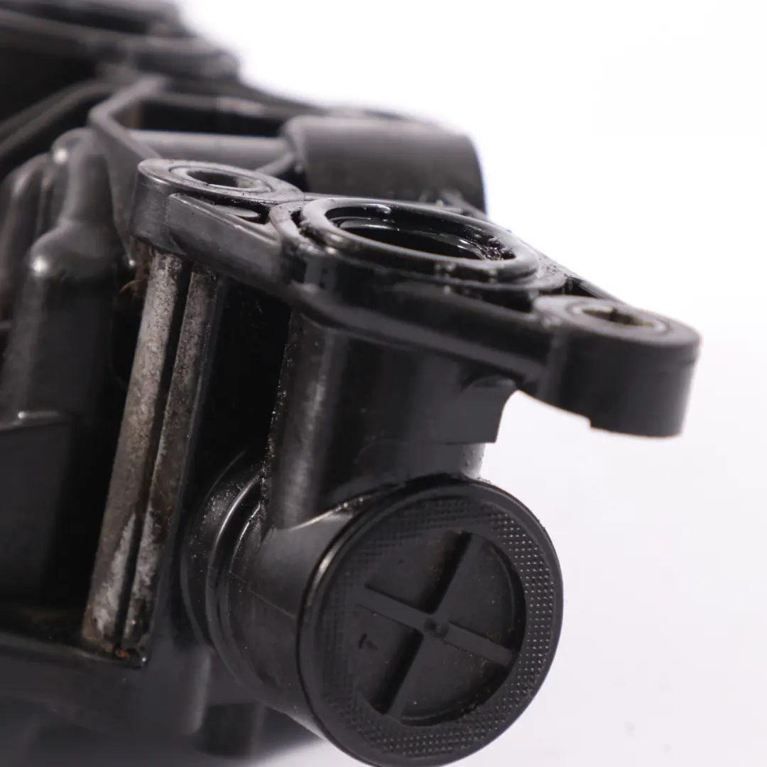 Boîtier de Filtre à Huile Refroidisseur pour Renault Megane à propos du numéro de pièce 213058627R Renault Megane Boîtier de Filtre à Huile Refroidisseur - SKU 213058627R - Numéro de pièce 213058627R