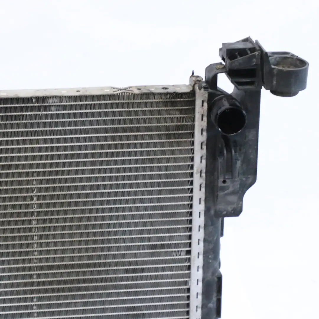 Coolant Radiator Renault Trafic 3 Opel Vivaro B Diesel 1.6 dCi Cdti to with Part number 214103569R Coolant Radiator Renault Trafic 3 Opel Vivaro B Diesel 1.6 dCi Cdti - SKU 214103569R - Part number 214103569R