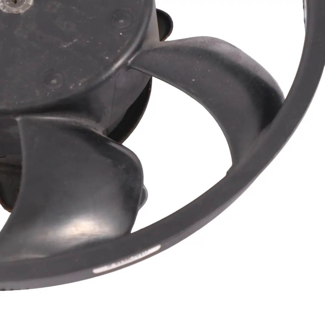 Motore Raffreddamento Radiatore 214818795R per Renault Trafic 3 Vivaro B 1.6 DCI con numero di parte 214818795R-2 Renault Trafic 3 Vivaro B 1.6 DCI Motore Raffreddamento Radiatore 214818795R - SKU 214818795R-2 - Numero di parte 214818795R-2