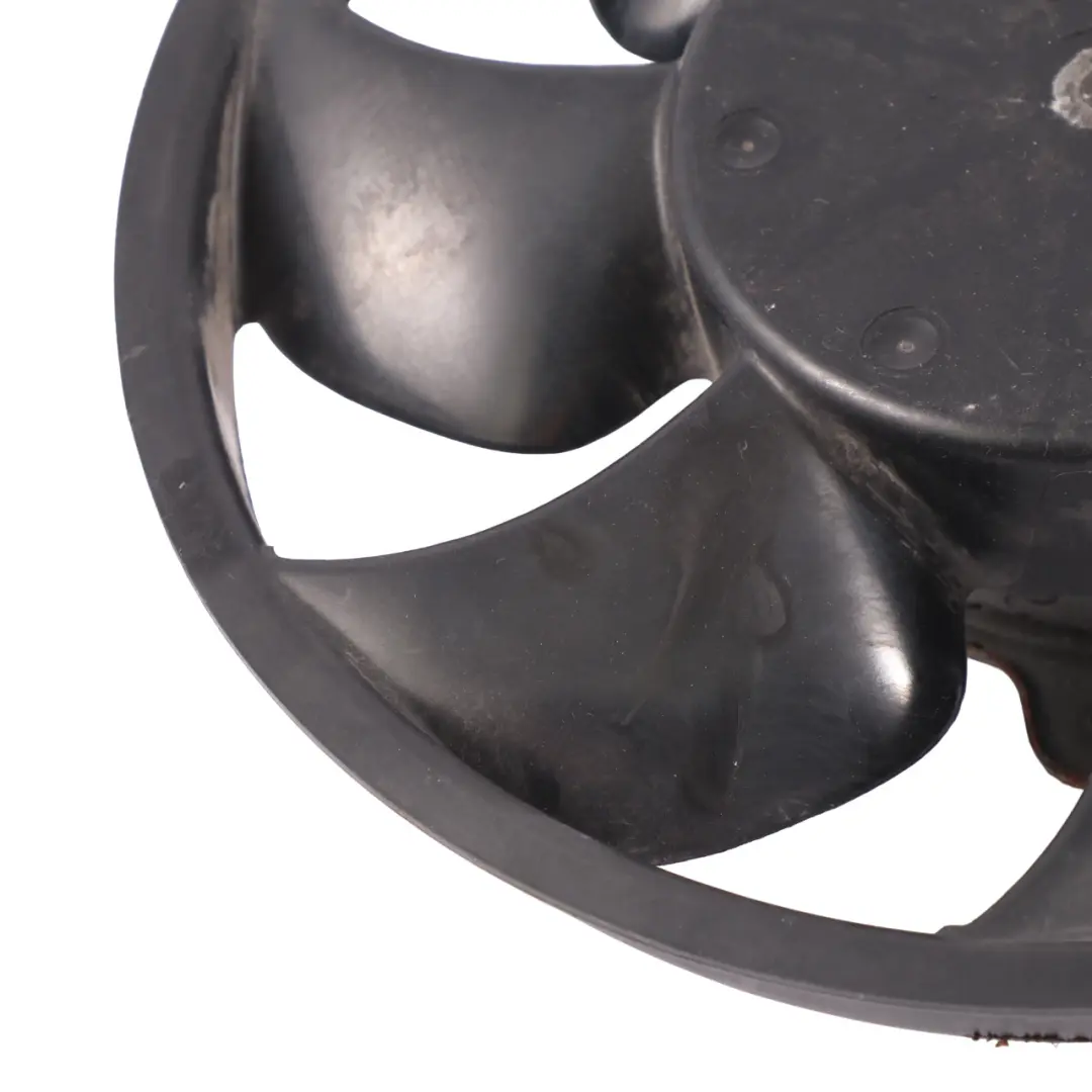 Renault Trafic 3 Vivaro B 1.6 DCI Motor Radiador Ventilador Carenado 214818795R - SKU 214818795R-2 - Número de pieza 214818795R-2