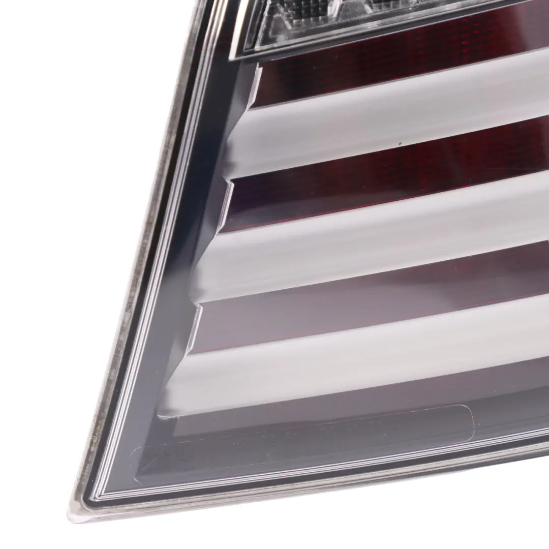 Fanale posteriore BMW F10 520d 530i linea bianca Pannello lampada destra per con numero di parte 2181348 Fanale posteriore BMW F10 520d 530i linea bianca Pannello lampada destra - SKU 2181348-1 - Numero di parte 2181348