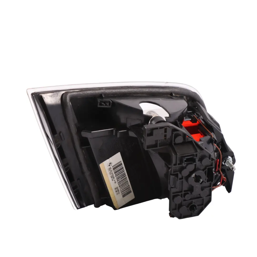 Bianca Fanale Posteriore Baule Coperchio destro per BMW F10 520d 530i Linea con numero di parte 2181350 BMW F10 520d 530i Linea Bianca Fanale Posteriore Baule Coperchio destro - SKU 2181350 - Numero di parte 2181350