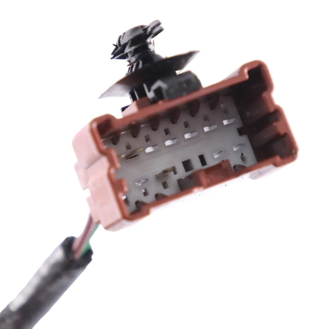 Cableado Conector Bocina Adicional para Renault Trafic III VIvaro B con número de pieza 240720782R Renault Trafic III VIvaro B Cableado Conector Bocina Adicional - SKU 240720782R - Número de pieza 240720782R