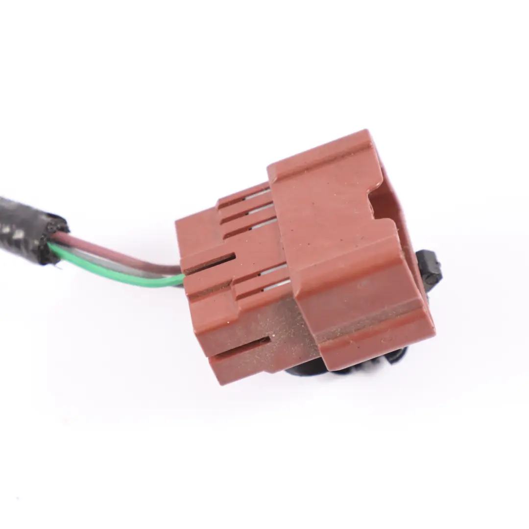 Wiring Connector Additional Horn Cable to Renault Trafic III VIvaro B with Part number 240720782R Renault Trafic III VIvaro B Wiring Connector Additional Horn Cable - SKU 240720782R - Part number 240720782R