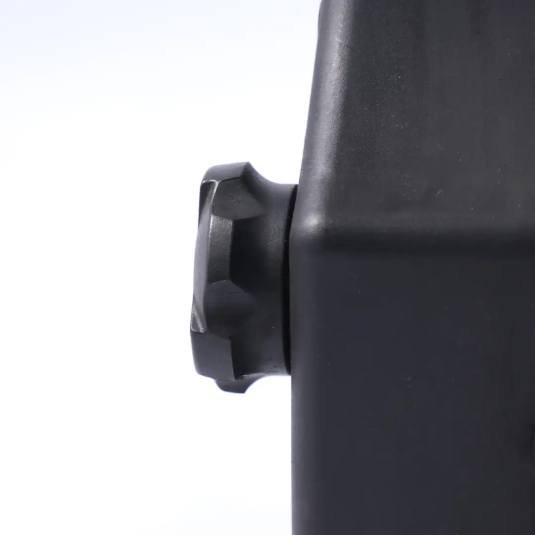 Serbatoio espansione liquido raffreddamento Bottiglia per Hyundai H-1 con numero di parte 254304H000 Hyundai H-1 Serbatoio espansione liquido raffreddamento Bottiglia - SKU 254304H000 - Numero di parte 254304H000