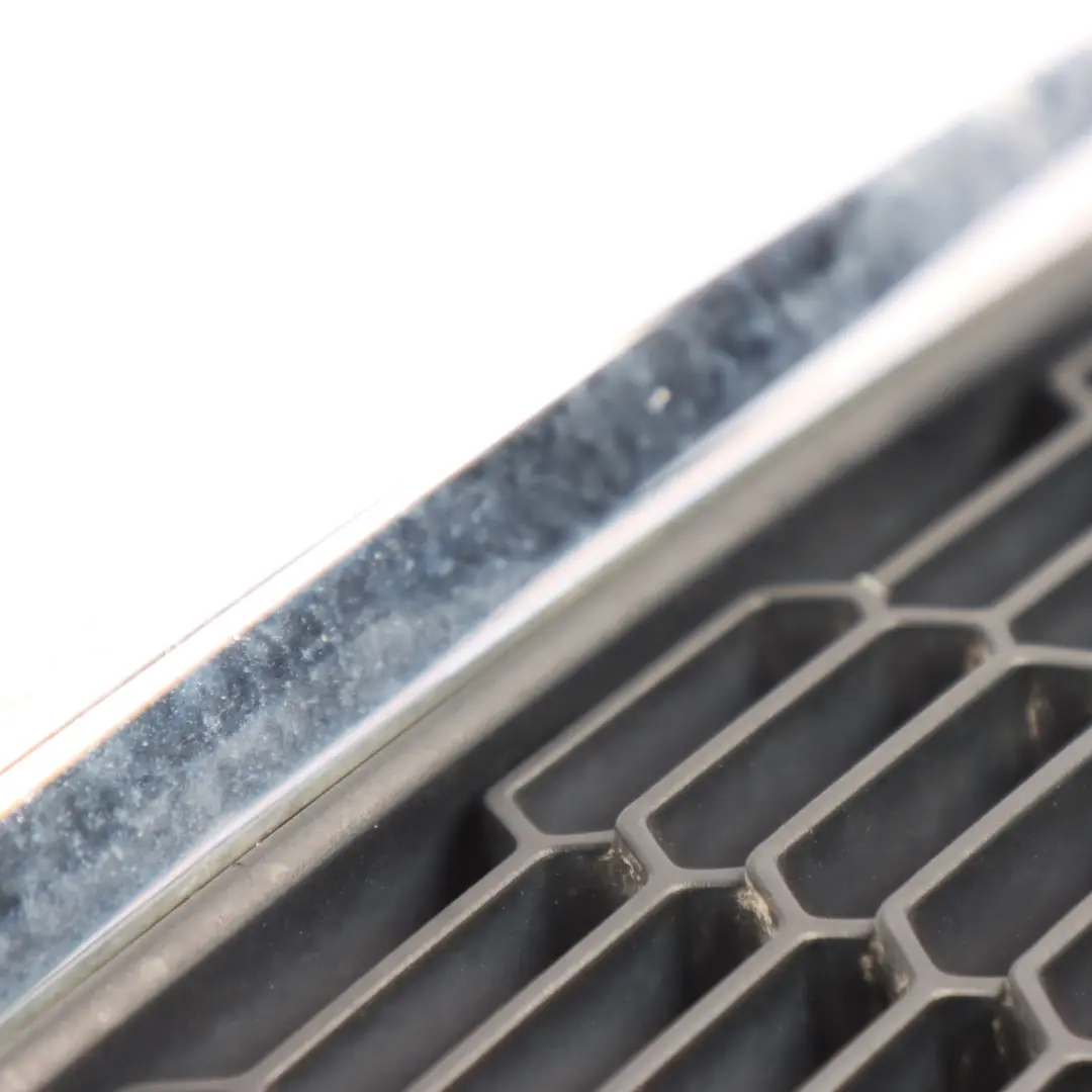 Grille de Calandre avant, Noir/SCHWARZ pour Mini Cooper S R55 R56 à propos du numéro de pièce 2751290 Mini Cooper S R55 R56 Grille de Calandre avant, Noir/SCHWARZ - SKU 2751290-1 - Numéro de pièce 2751290