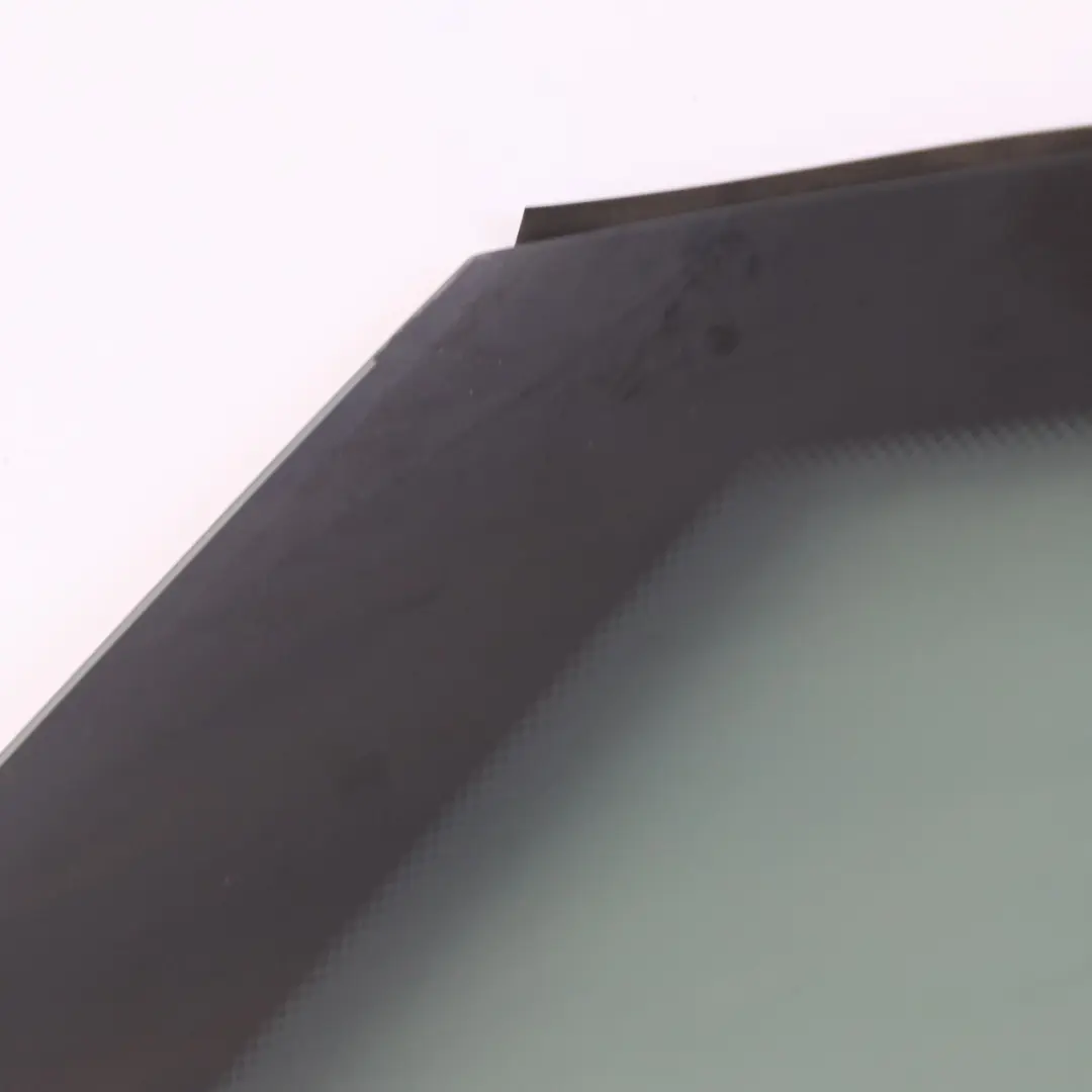 Coupé R58 Side Fixed Glass Window SSG Rear Right O/S to Mini with Part number 2759504 Mini Coupé R58 Side Fixed Glass Window SSG Rear Right O/S - SKU 2759504-1 - Part number 2759504