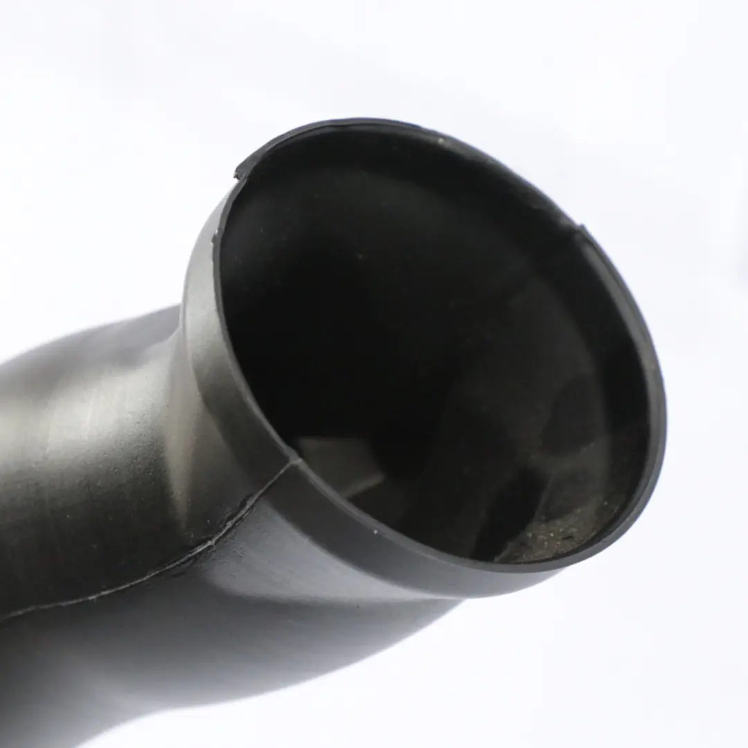 Conduit D'Admission D'Air Avant Droit pour Renault Trafic III à propos du numéro de pièce 278709662R Renault Trafic III Conduit D'Admission D'Air Avant Droit - SKU 278709662R - Numéro de pièce 278709662R