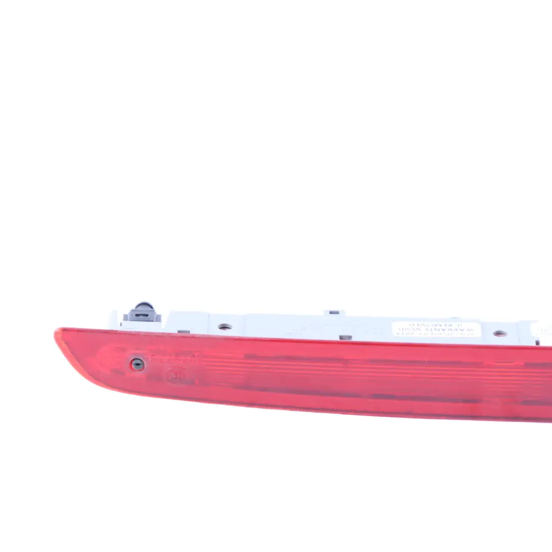 Luz Freno Tercera Trasera Roja para BMW E84 con número de pieza 2990993 BMW E84 Luz Freno Tercera Trasera Roja - SKU 2990993-1 - Número de pieza 2990993