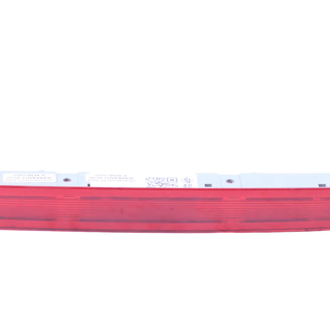 Luz Freno Tercera Trasera Roja para BMW E84 con número de pieza 2990993 BMW E84 Luz Freno Tercera Trasera Roja - SKU 2990993-1 - Número de pieza 2990993