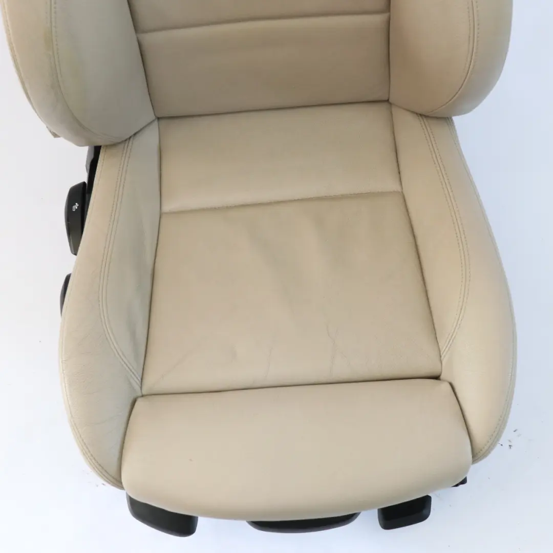 Siège Avant M Sport Droit Cuir Oyster Chauffé Noir/Jaune pour BMW X1 E84 à propos du numéro de pièce 2992784 BMW X1 E84 Siège Avant M Sport Droit Cuir Oyster Chauffé Noir/Jaune - SKU 2992784-2 - Numéro de pièce 2992784