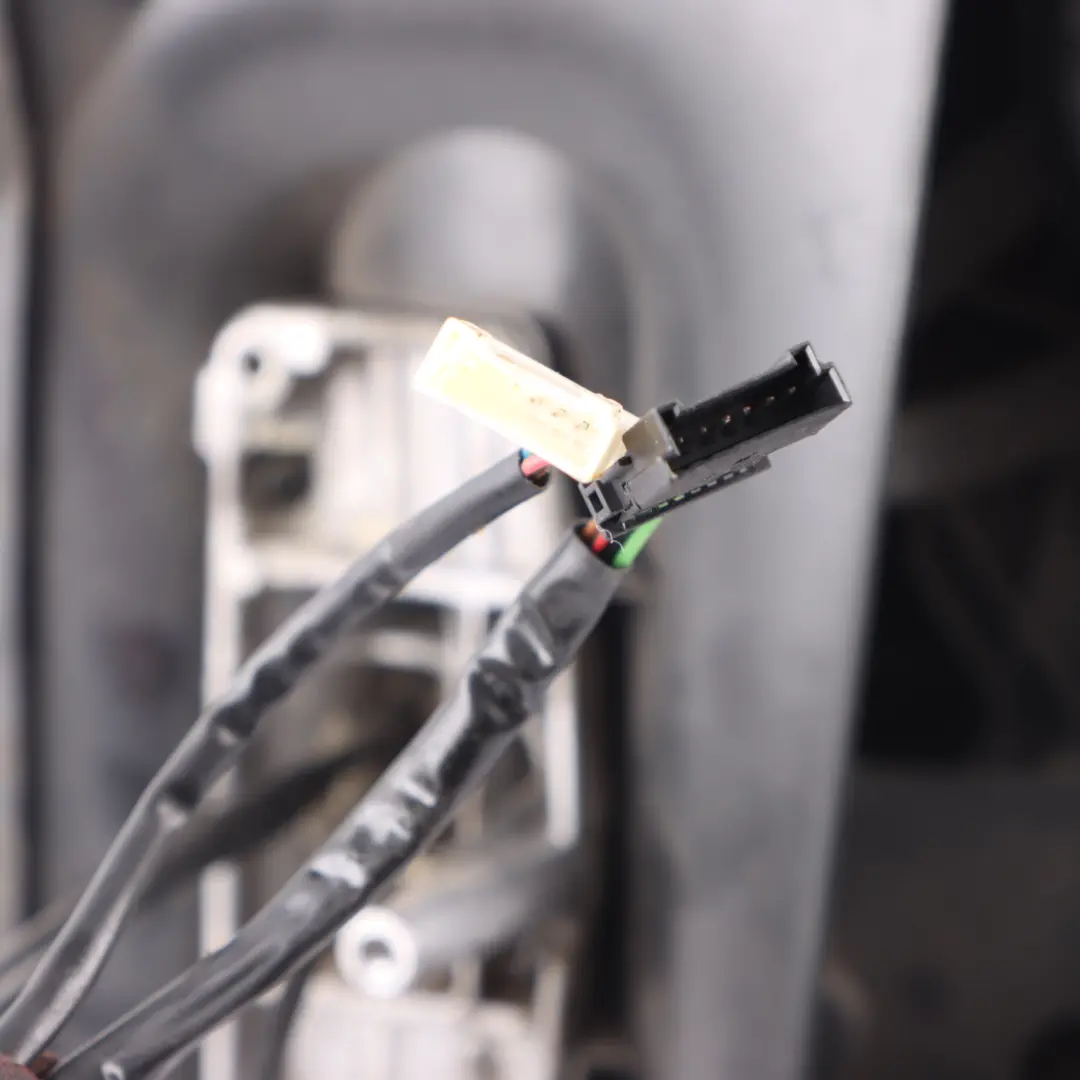 Wing Mirror Door Right O/S Housing Cover to Volkswagen Crafter with Part number 2E2857508A Volkswagen Crafter Wing Mirror Door Right O/S Housing Cover - SKU 2E2857508A - Part number 2E2857508A