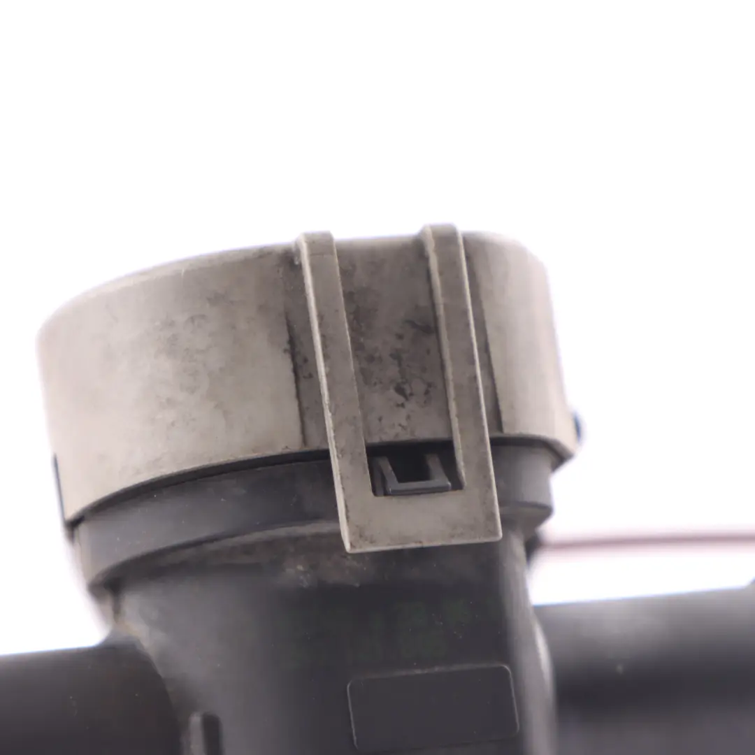 Motore Valvola Vuoto Riscaldamento Valvola Vuoto per VW Crafter 2.0 TDI con numero di parte 2H0121805 VW Crafter 2.0 TDI Motore Valvola Vuoto Riscaldamento Valvola Vuoto - SKU 2H0121805 - Numero di parte 2H0121805