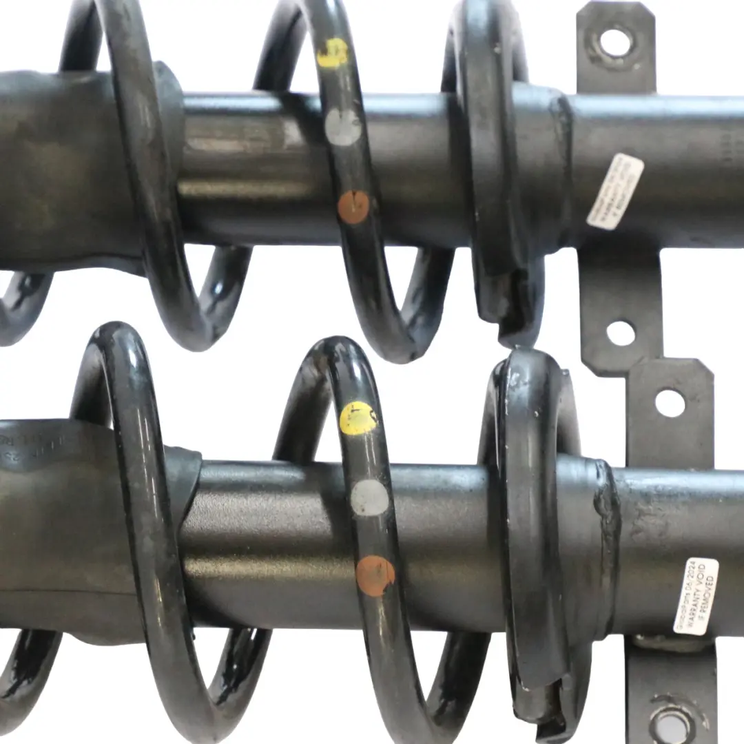 Set di ammortizzatori a molla Renault Trafic III KYB Kayaba anteriori per con numero di parte 335803 Set di ammortizzatori a molla Renault Trafic III KYB Kayaba anteriori - SKU 335803 KYB STRUT - Numero di parte 335803