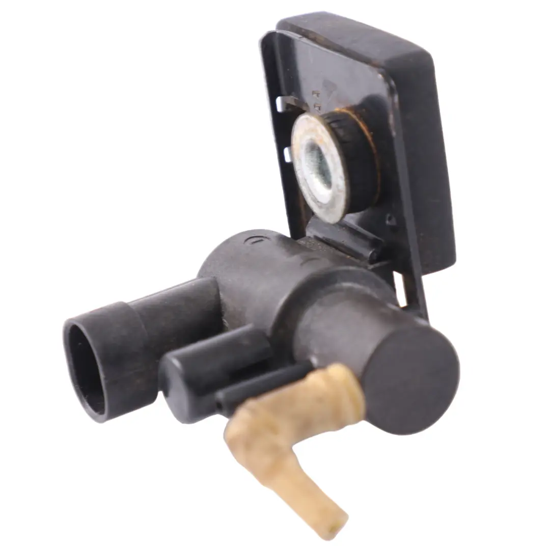 Vacuum Control Solenoid Valve to Chrysler Grand Voyager 2.8 CRD with Part number 5149105AA Chrysler Grand Voyager 2.8 CRD Vacuum Control Solenoid Valve - SKU 5149105AA - Part number 5149105AA