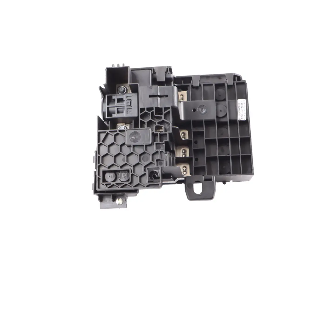 Distribution Box BMW G11 G12 G30 G31 Hybrid Junction Point B+ Rear to with Part number 5A693C7 Distribution Box BMW G11 G12 G30 G31 Hybrid Junction Point B+ Rear - SKU 5A693C7 - Part number 5A693C7