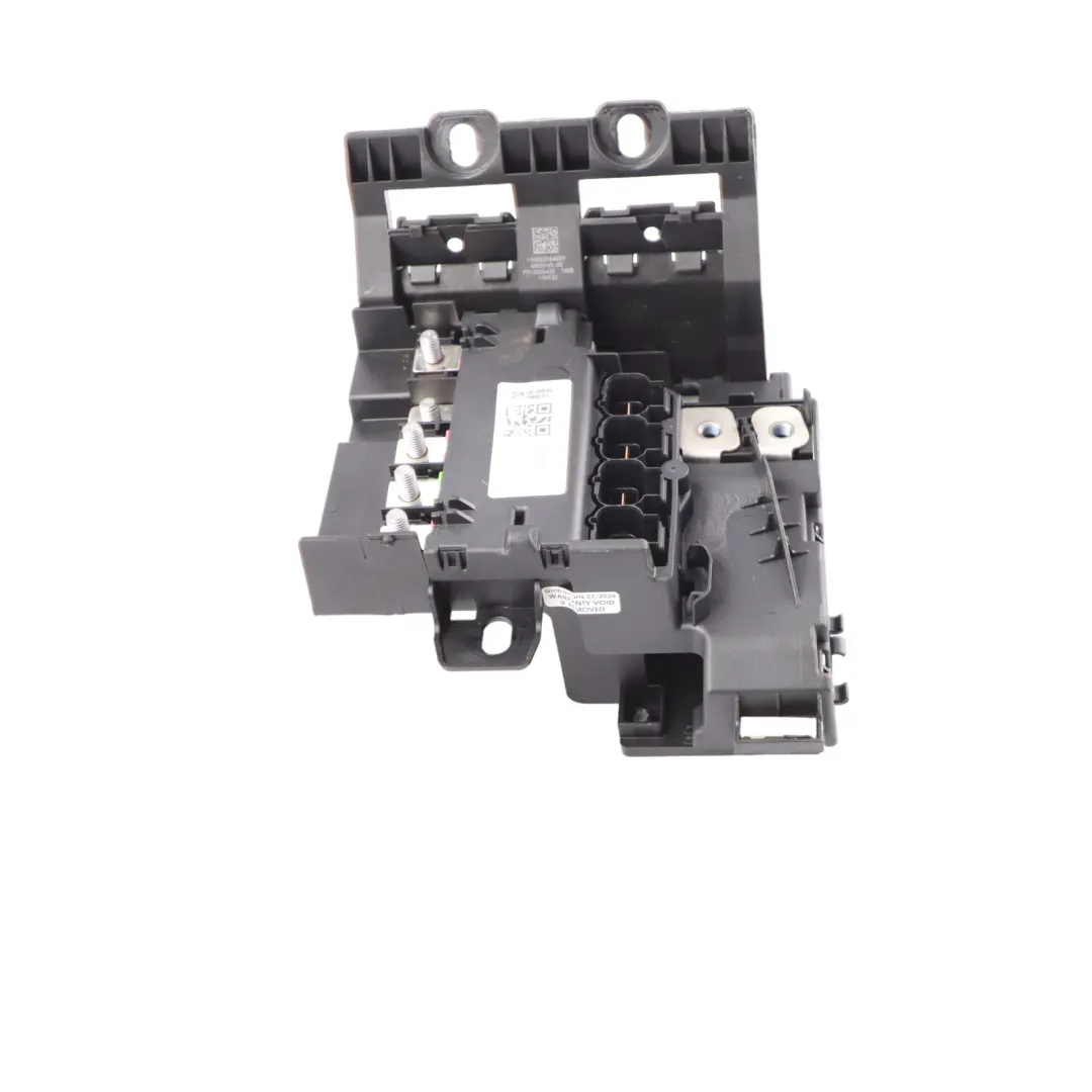 Distribution Box BMW G11 G12 G30 G31 Hybrid Junction Point B+ Rear to with Part number 5A693C7 Distribution Box BMW G11 G12 G30 G31 Hybrid Junction Point B+ Rear - SKU 5A693C7 - Part number 5A693C7