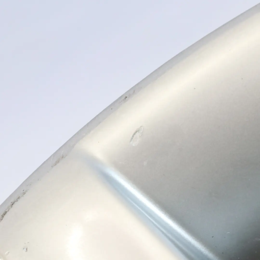 Cerchio Lega Anteriore Argento 19" Raggi Stella 95 ET:24 9J per BMW E65 con numero di parte 6753241 BMW E65 Cerchio Lega Anteriore Argento 19" Raggi Stella 95 ET:24 9J - SKU 6753241-3 - Numero di parte 6753241