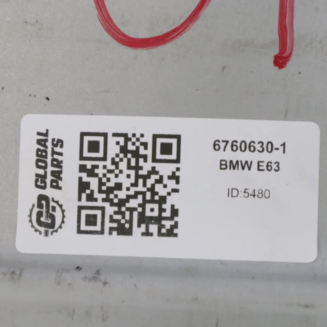 Cerchio posteriore in lega 19" 9J Ellissoid Styling 121 per BMW E63 E64 con numero di parte 6760630 BMW E63 E64 Cerchio posteriore in lega 19" 9J Ellissoid Styling 121 - SKU 6760630-1 - Numero di parte 6760630