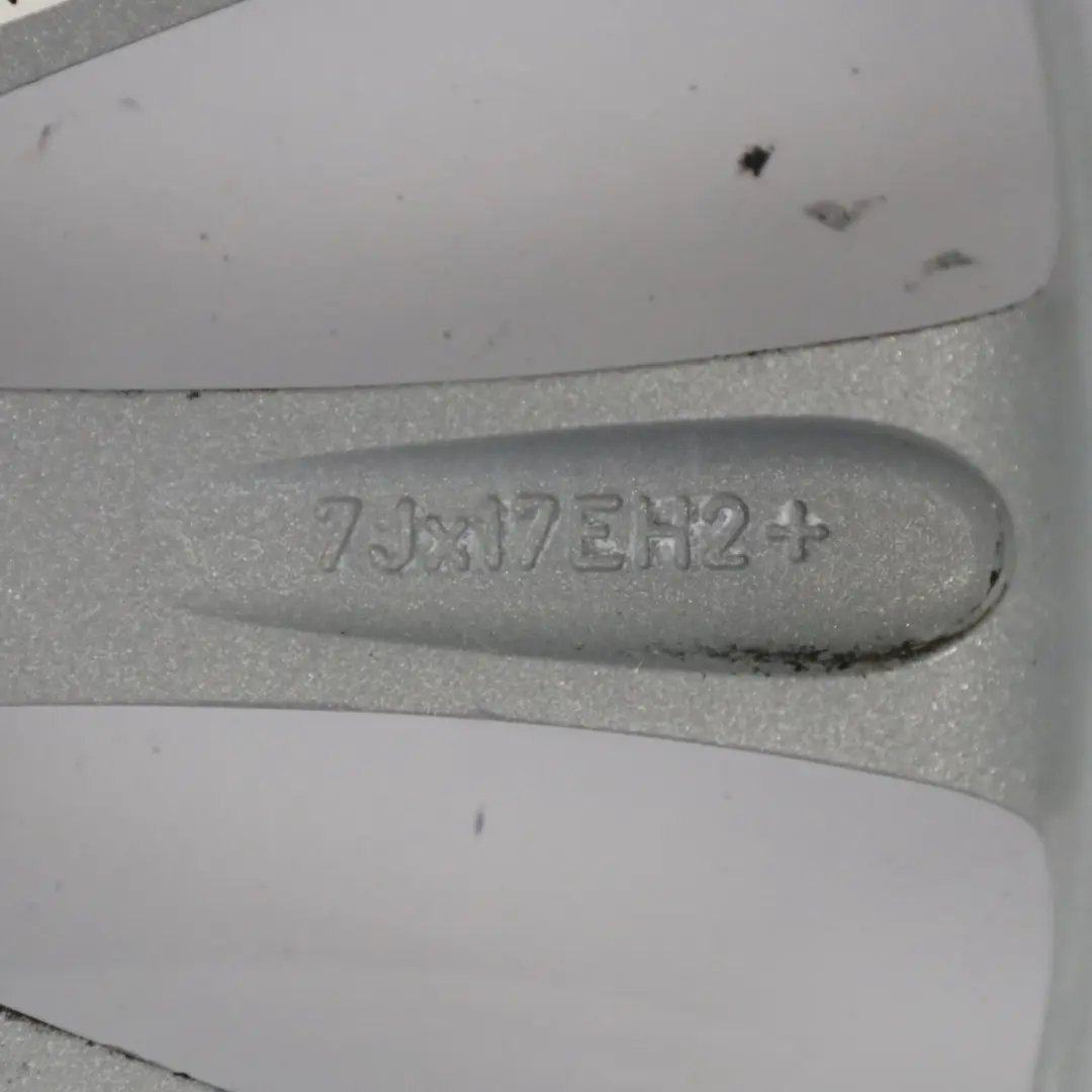 Felga Aluminiowa 17" 7J 17" 7J do Mini R50 R56 o numerze 6777356 Mini R50 R56 Felga Aluminiowa 17" 7J 17" 7J - SKU 6777356-1 - Numer Części 6777356