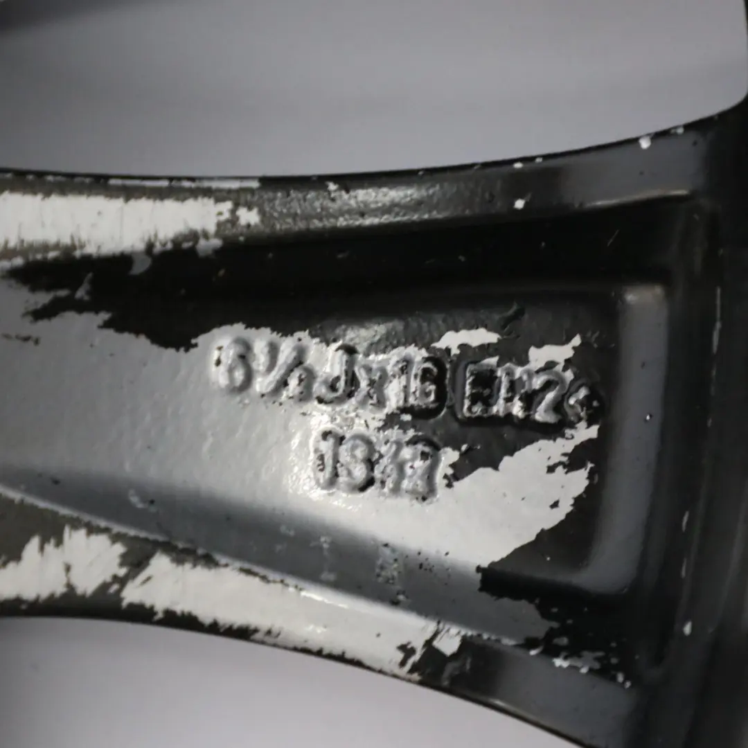 Cerchio in lega 16" a razze V 229 ET:42 6,5J per BMW Serie 1 E81 E82 E87 con numero di parte 6779786 BMW Serie 1 E81 E82 E87 Cerchio in lega 16" a razze V 229 ET:42 6,5J - SKU 6779786-4 - Numero di parte 6779786