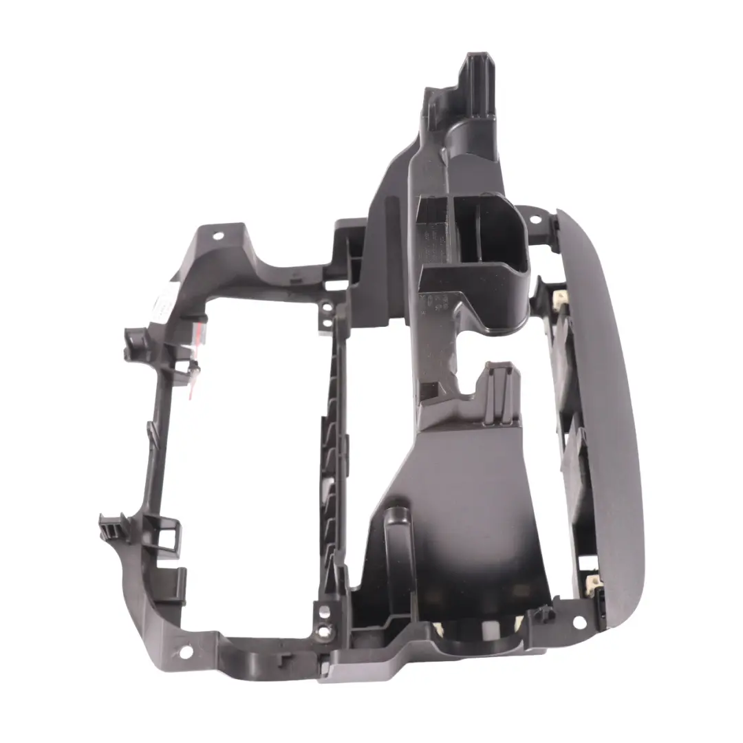Soporte de radio Renault Trafic 3 para con número de pieza 678700458R Soporte de radio Renault Trafic 3 - SKU 678700458R - Número de pieza 678700458R