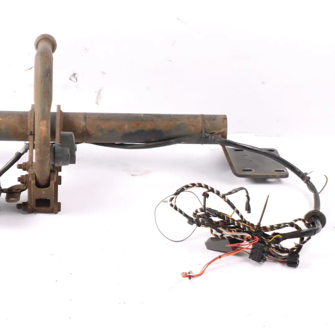 Hak Holowniczy Hak Naczepy Przyczepy Kula Haka do BMW X5 E70 o numerze 6798524 BMW X5 E70 Hak Holowniczy Hak Naczepy Przyczepy Kula Haka - SKU 6798524-2 - Numer Części 6798524