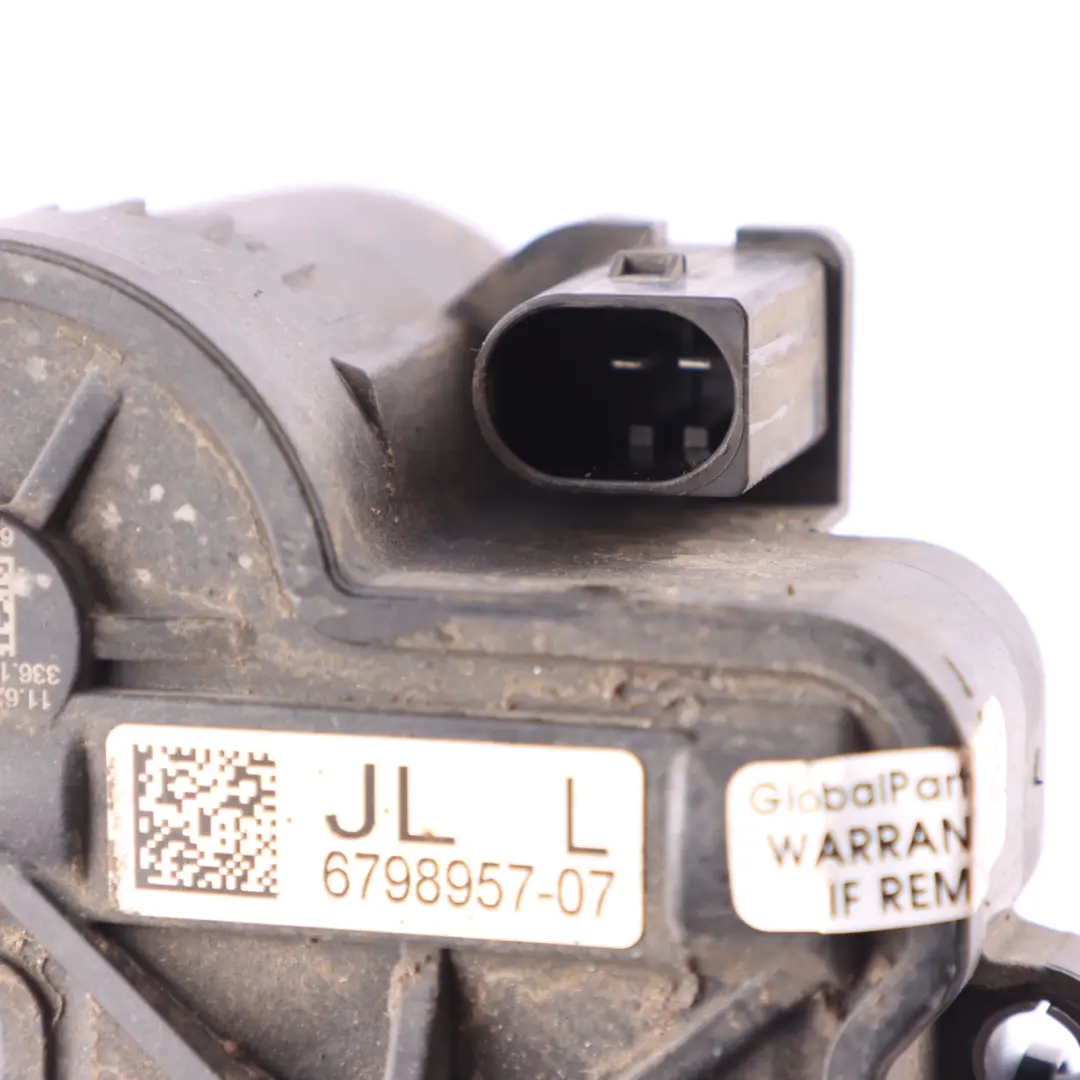 Zacisk Hamulcowy Elektryczny Tył Lewo do BMW F45 F46 o numerze 6798957 BMW F45 F46 Zacisk Hamulcowy Elektryczny Tył Lewo - SKU 6798957 - Numer Części 6798957