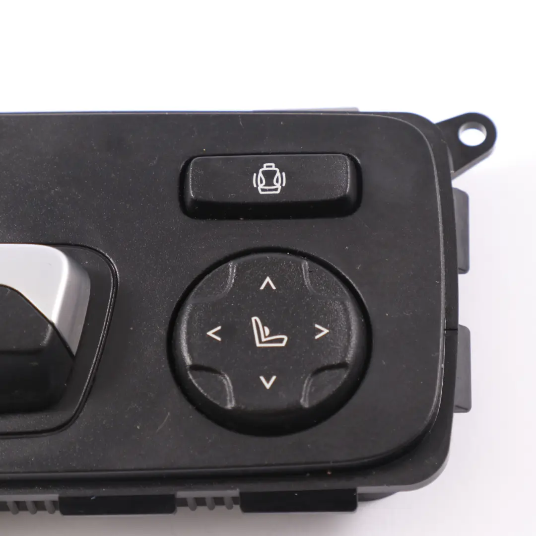 Interruttore di controllo sedile anteriore destro per BMW X5 G05 G16 X7 G07 con numero di parte 6801482 BMW X5 G05 G16 X7 G07 Interruttore di controllo sedile anteriore destro - SKU 6801482 - Numero di parte 6801482