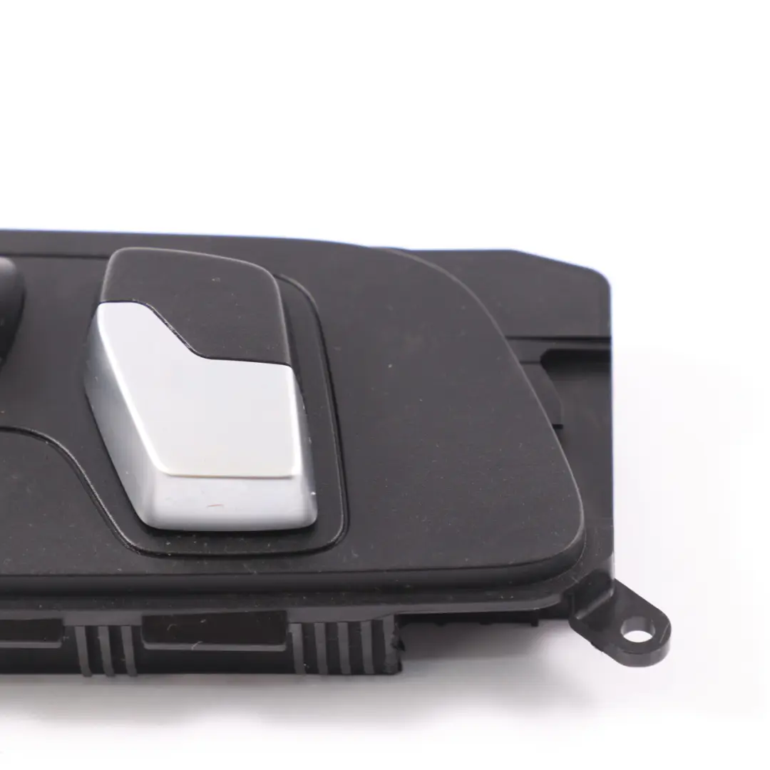 Interrupteur de commande de siège avant droit pour BMW X5 G05 G16 X7 G07 à propos du numéro de pièce 6801482 BMW X5 G05 G16 X7 G07 Interrupteur de commande de siège avant droit - SKU 6801482 - Numéro de pièce 6801482