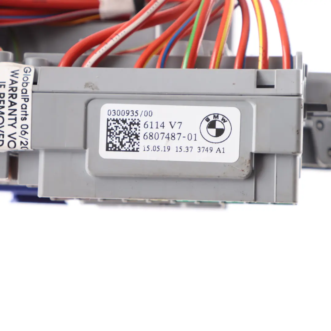 Scatola fusibili BMW G20 X3 G01 Modulo distribuzione potenza anteriore per con numero di parte 6807487 Scatola fusibili BMW G20 X3 G01 Modulo distribuzione potenza anteriore - SKU 6807487 - Numero di parte 6807487