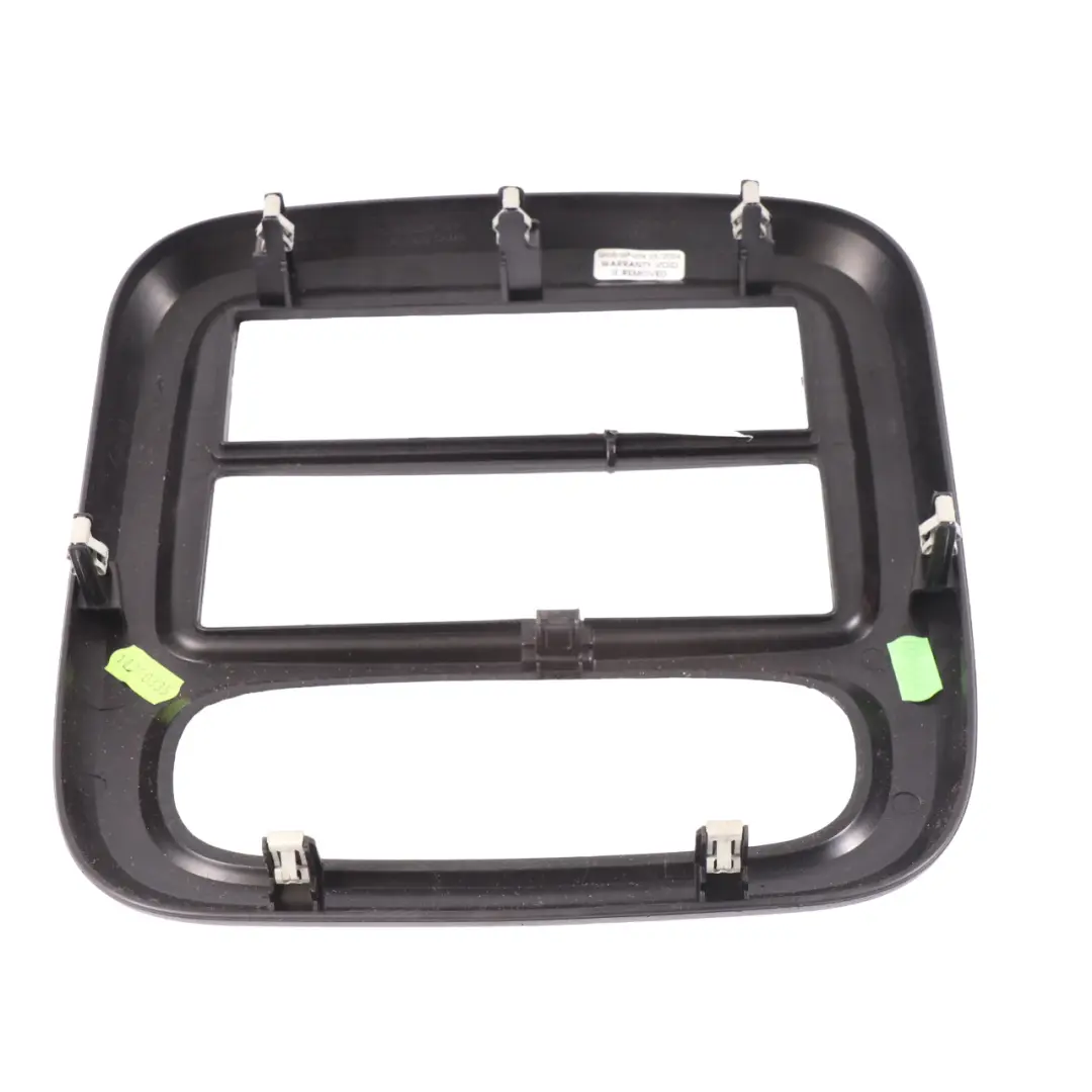Cruscotto anteriore Telaio Surround Panel per Renault Trafic III Vivaro B con numero di parte 682603912R Renault Trafic III Vivaro B Cruscotto anteriore Telaio Surround Panel - SKU 682603912R - Numero di parte 682603912R