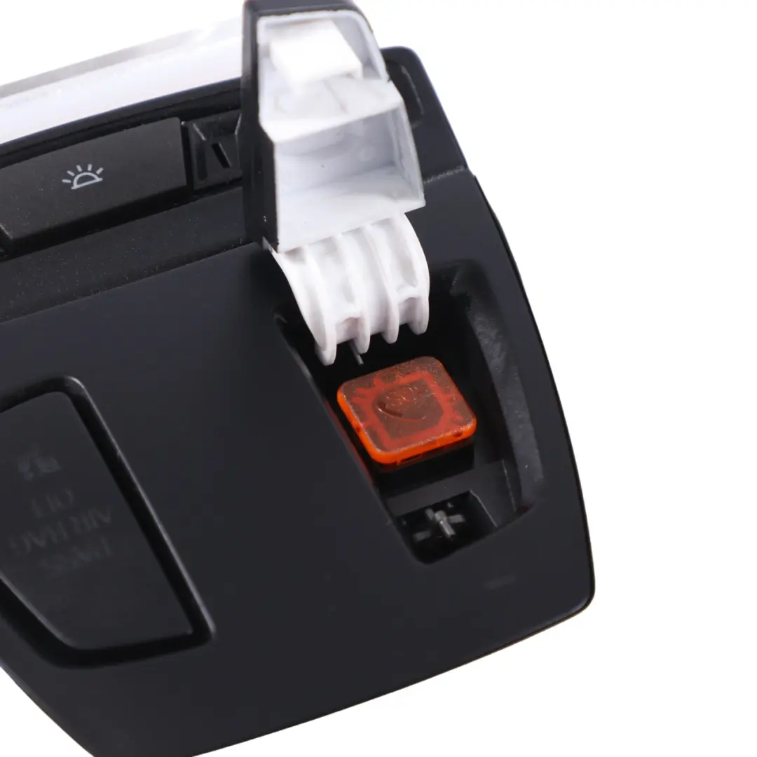 Feu de toit BMW F20 F21 F30 F31 F34 Panneau commande de la garniture toit Gris pour à propos du numéro de pièce 6826921 Feu de toit BMW F20 F21 F30 F31 F34 Panneau commande de la garniture toit Gris - SKU 6826921-4 - Numéro de pièce 6826921