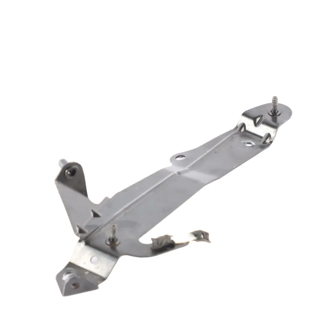 Circulation Heater Bracket Support Holder to BMW G30 Electric with Part number 6834024 BMW G30 Electric Circulation Heater Bracket Support Holder - SKU 6834024 - Part number 6834024