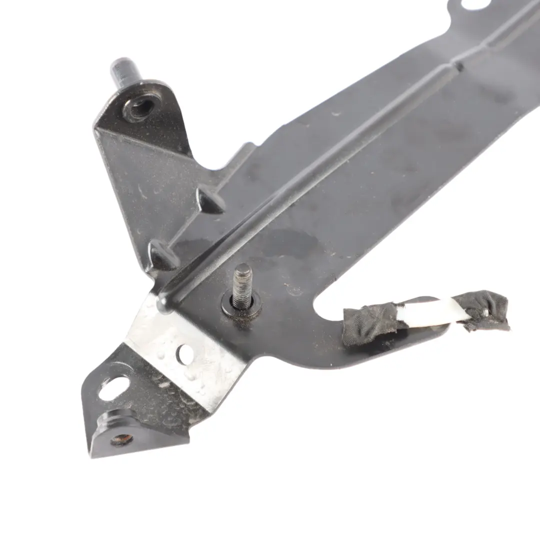 Circulation Heater Bracket Support Holder to BMW G30 Electric with Part number 6834024 BMW G30 Electric Circulation Heater Bracket Support Holder - SKU 6834024 - Part number 6834024