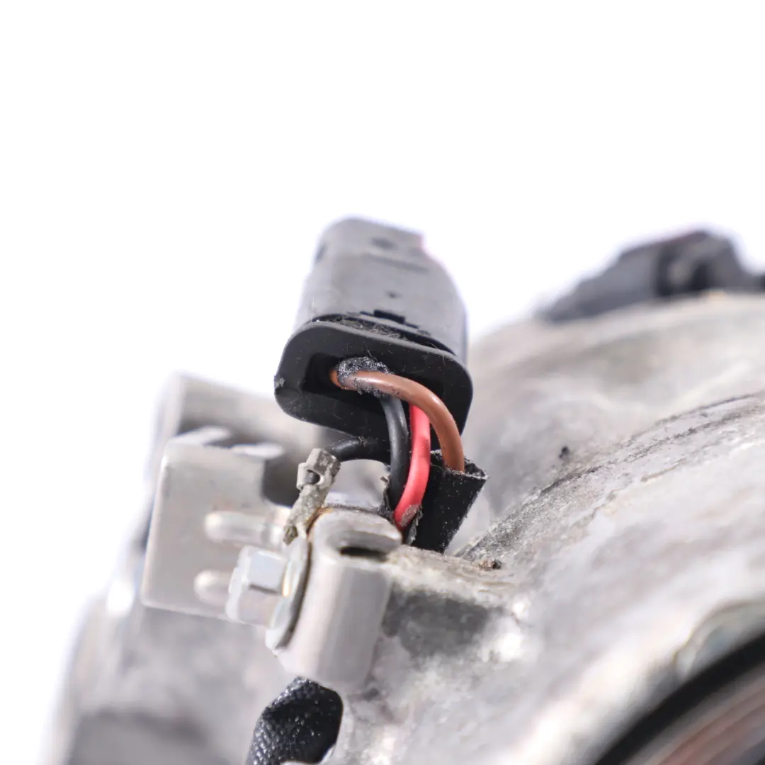 Condizionata Pompa A/C per BMW F39 F46 Mini F54 F55 F56 F60 Compressore Aria con numero di parte 6842619 BMW F39 F46 Mini F54 F55 F56 F60 Compressore Aria Condizionata Pompa A/C - SKU 6842619 - Numero di parte 6842619