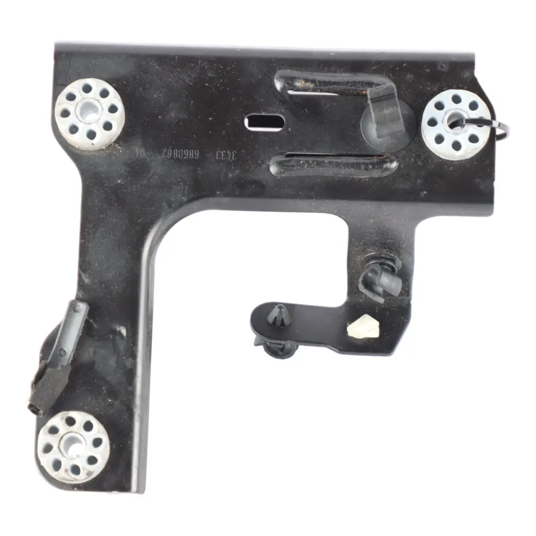 Vacuum Pump Bracket Support Holder to BMW G30 with Part number 6860882 BMW G30 Vacuum Pump Bracket Support Holder - SKU 6860882 - Part number 6860882