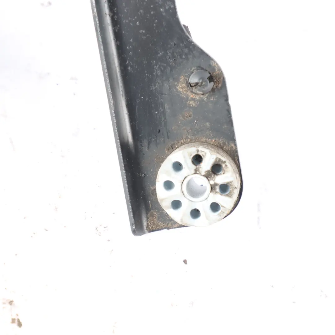 BMW G30 Vacuum Pump Bracket Support Holder - SKU 6860882 - Part number 6860882