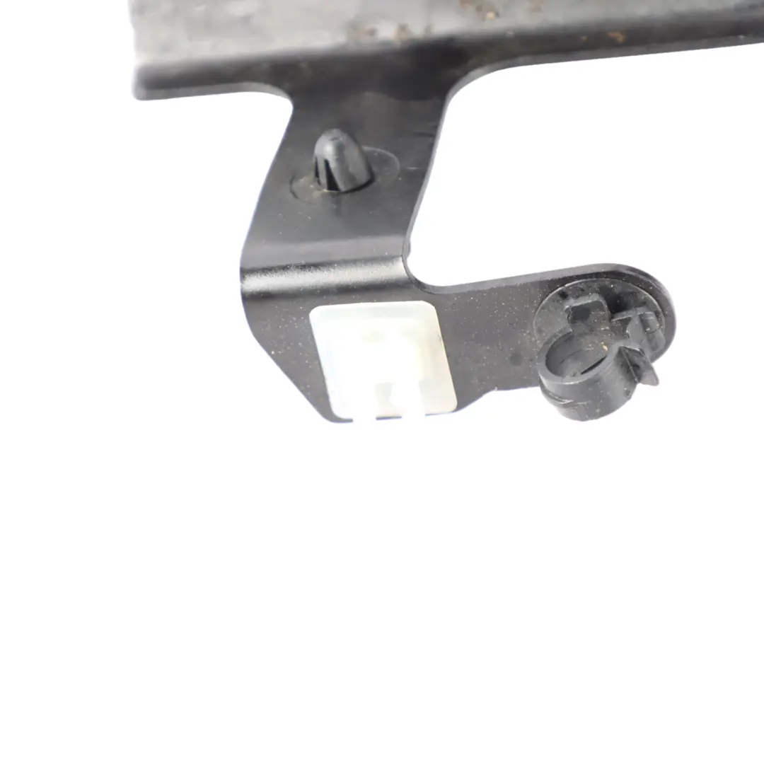 Vacuum Pump Bracket Support Holder to BMW G30 with Part number 6860882 BMW G30 Vacuum Pump Bracket Support Holder - SKU 6860882 - Part number 6860882