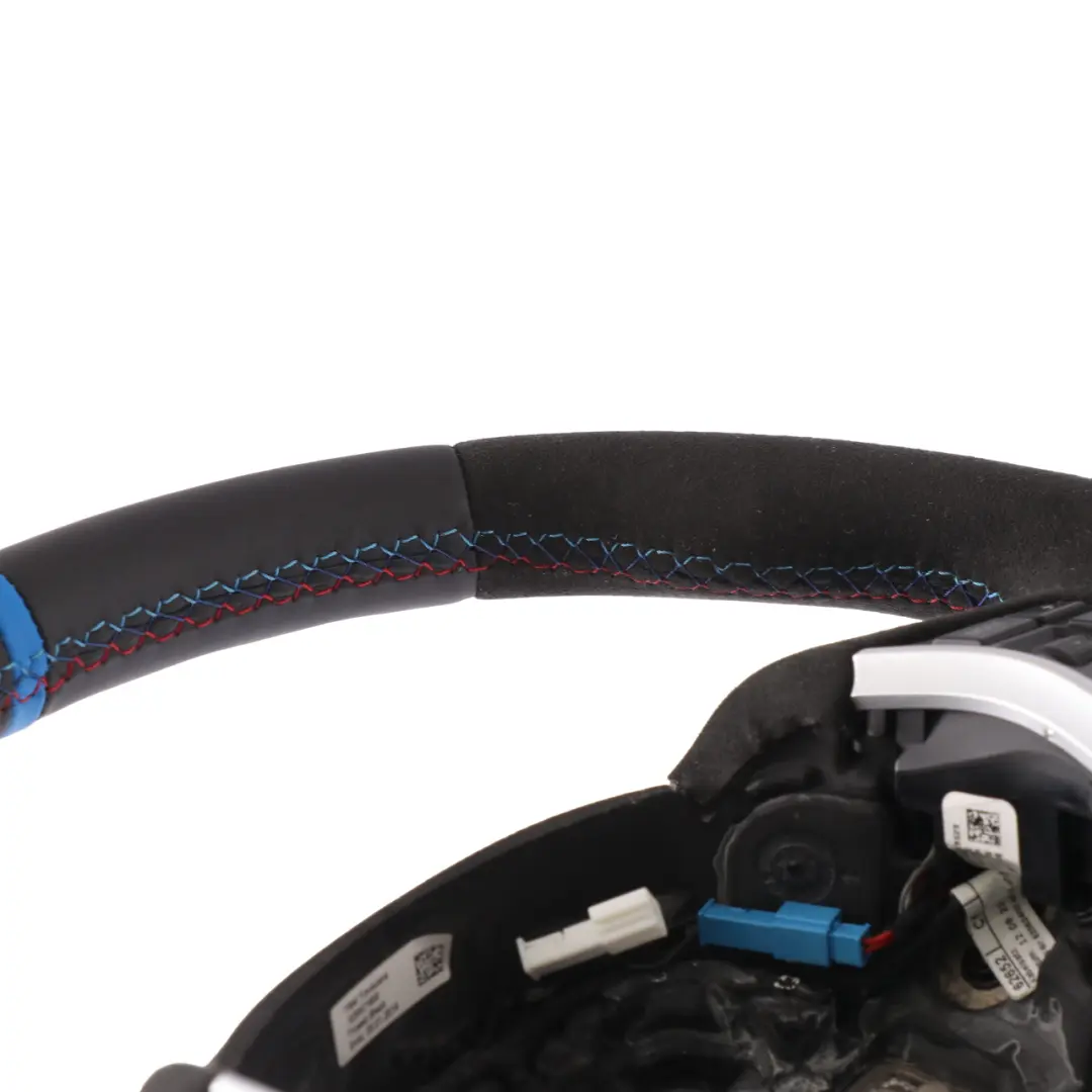 NUOVO in Pelle Nera Alcantara Sport Cambio Volante per Volante BMW F20 F30 F32 con numero di parte 6863343 Volante BMW F20 F30 F32 NUOVO in Pelle Nera Alcantara Sport Cambio Volante - SKU 6863343-4 - Numero di parte 6863343