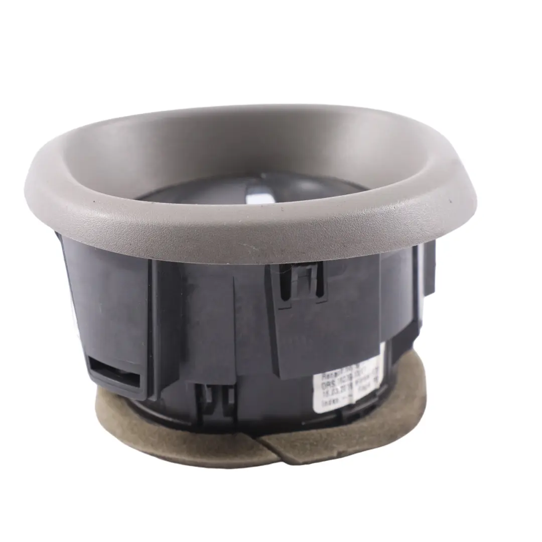 Cruscotto Riscaldatore Bocchetta Aria per Renault Trafic 3 Trafic con numero di parte 687601310R Renault Trafic 3 Trafic Cruscotto Riscaldatore Bocchetta Aria - SKU 687601310R - Numero di parte 687601310R